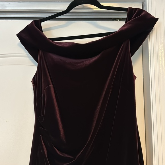 Vince Camuto Dresses & Skirts - Vince Camuto Dark Purple Velvet Off-Shoulder Dress